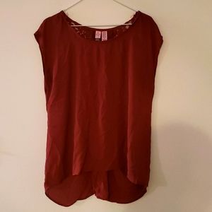 Size M shirt deep red with detailed back